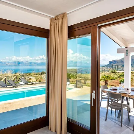 Villa Monica *