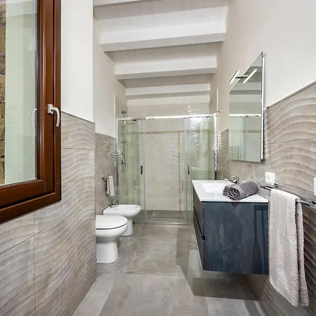 Monica Вилла Скопелло